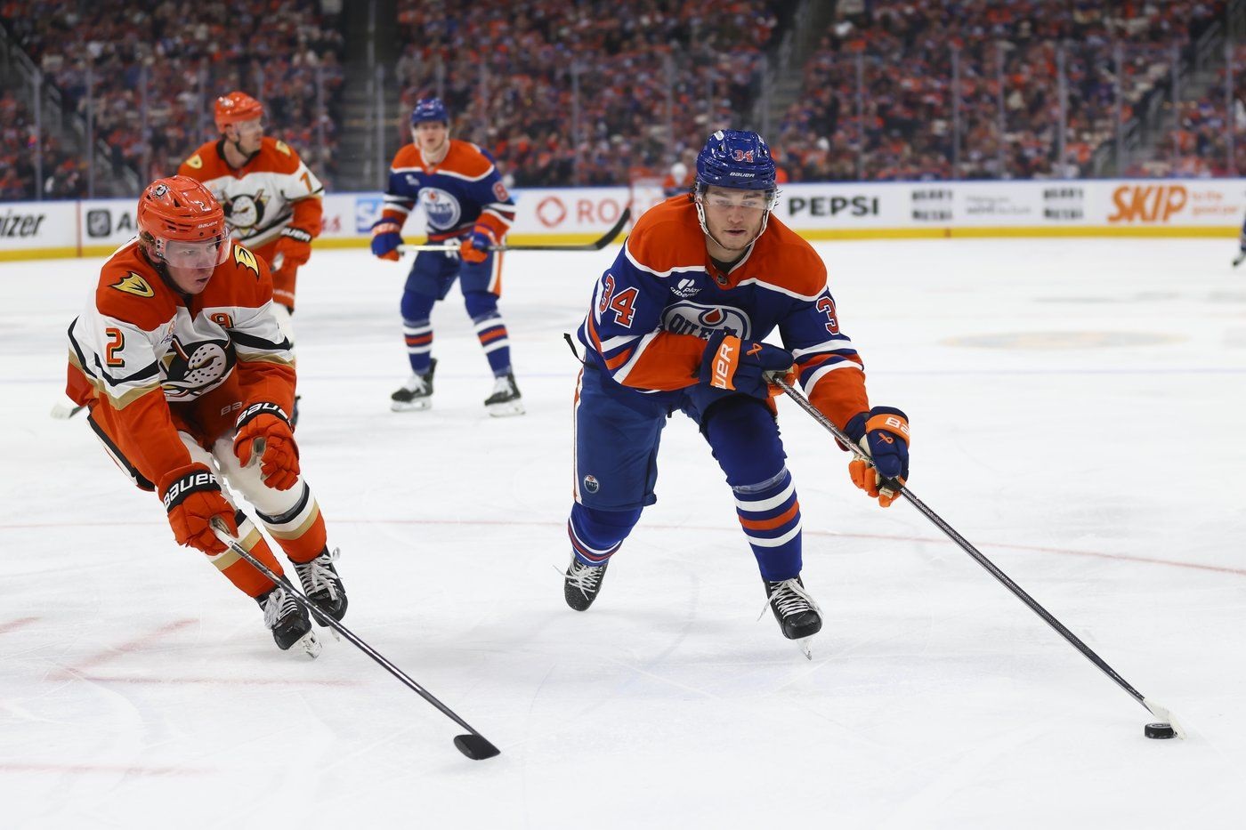 Oilers sign forward Colton Dach to two-year, $2.4-million extension