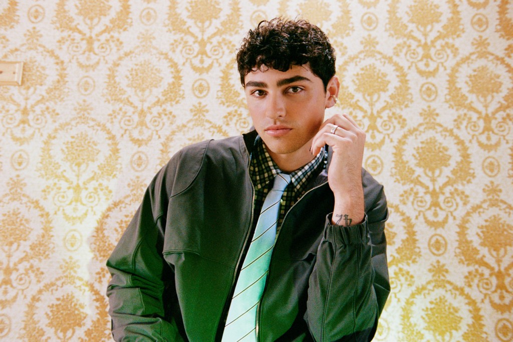 Australian Pop Newcomer Oliver Cronin Has His Own Slice of ‘Paradise’