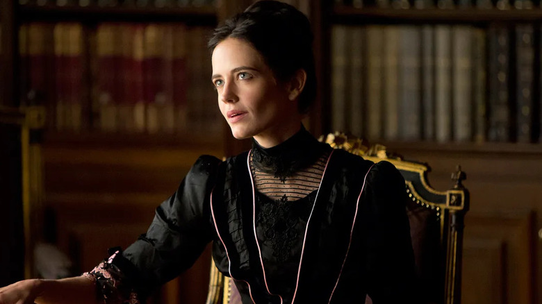 Eva Green as Vanessa Ives looking up in a study in Penny Dreadful.