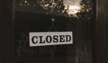first toys r us canada closing brampton