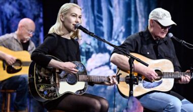 Phoebe Bridgers Returns to 'Fallon', Plays 'Lost Boys (Acoustic)'