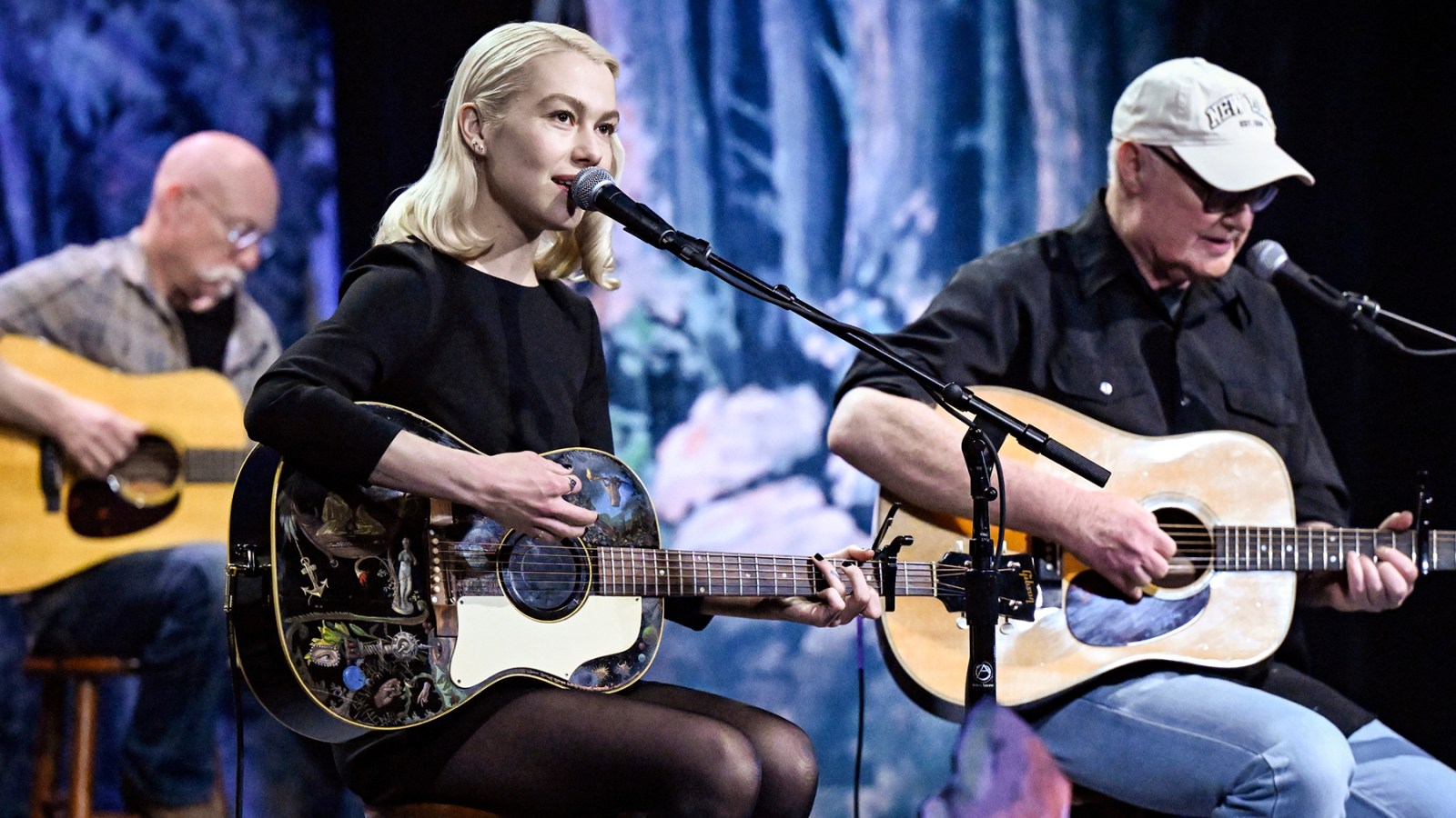 Phoebe Bridgers Returns to 'Fallon', Plays 'Lost Boys (Acoustic)'