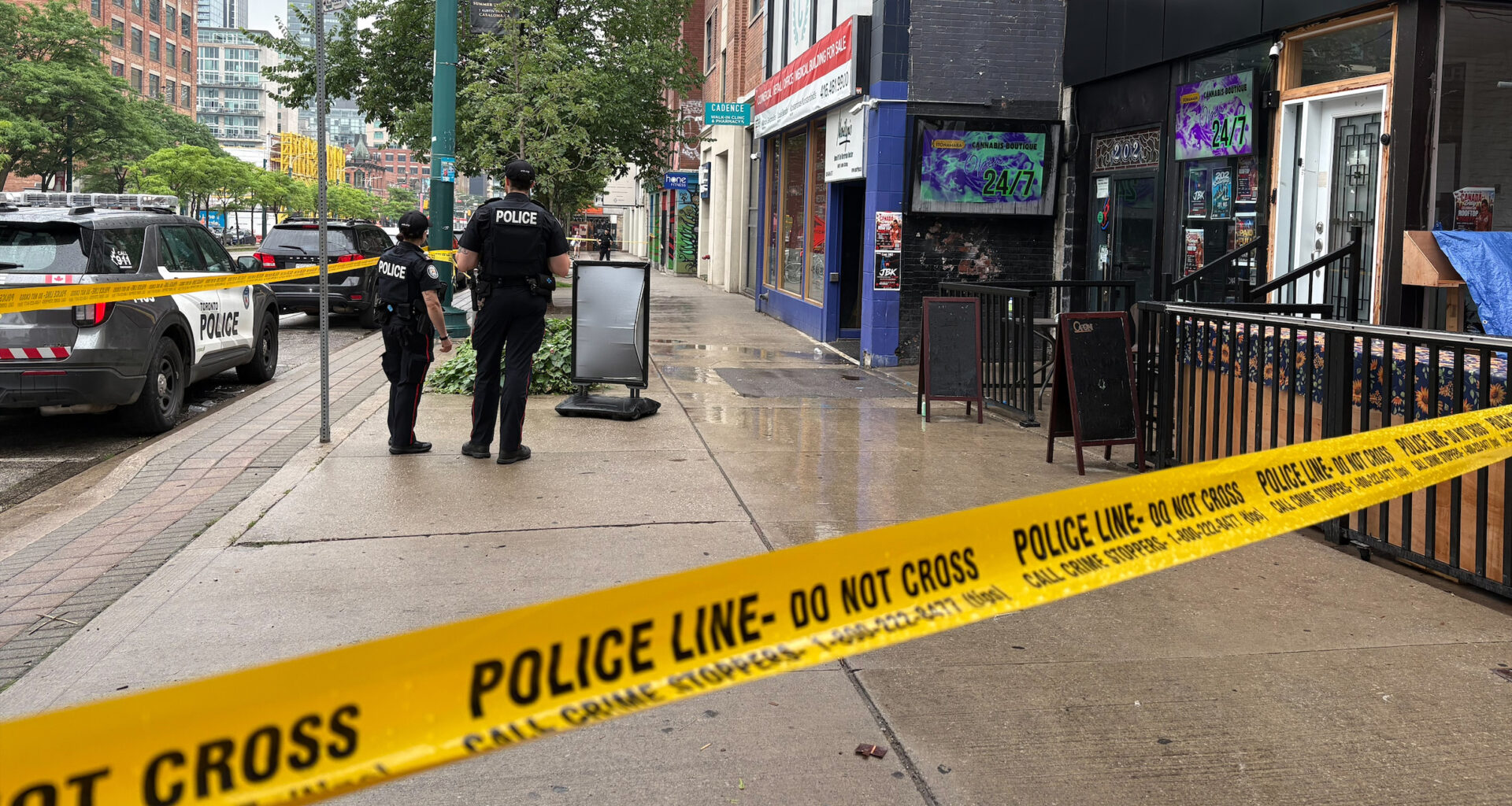 Man seriously injured in Queen West stabbing
