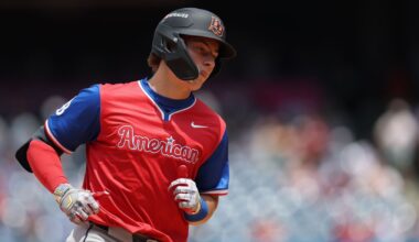 Athletics' De Vries, Rays' Flewelling star in MLB Futures Game