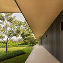 DRP House / Jacobsen Arquitetura - Image 2 of 19
