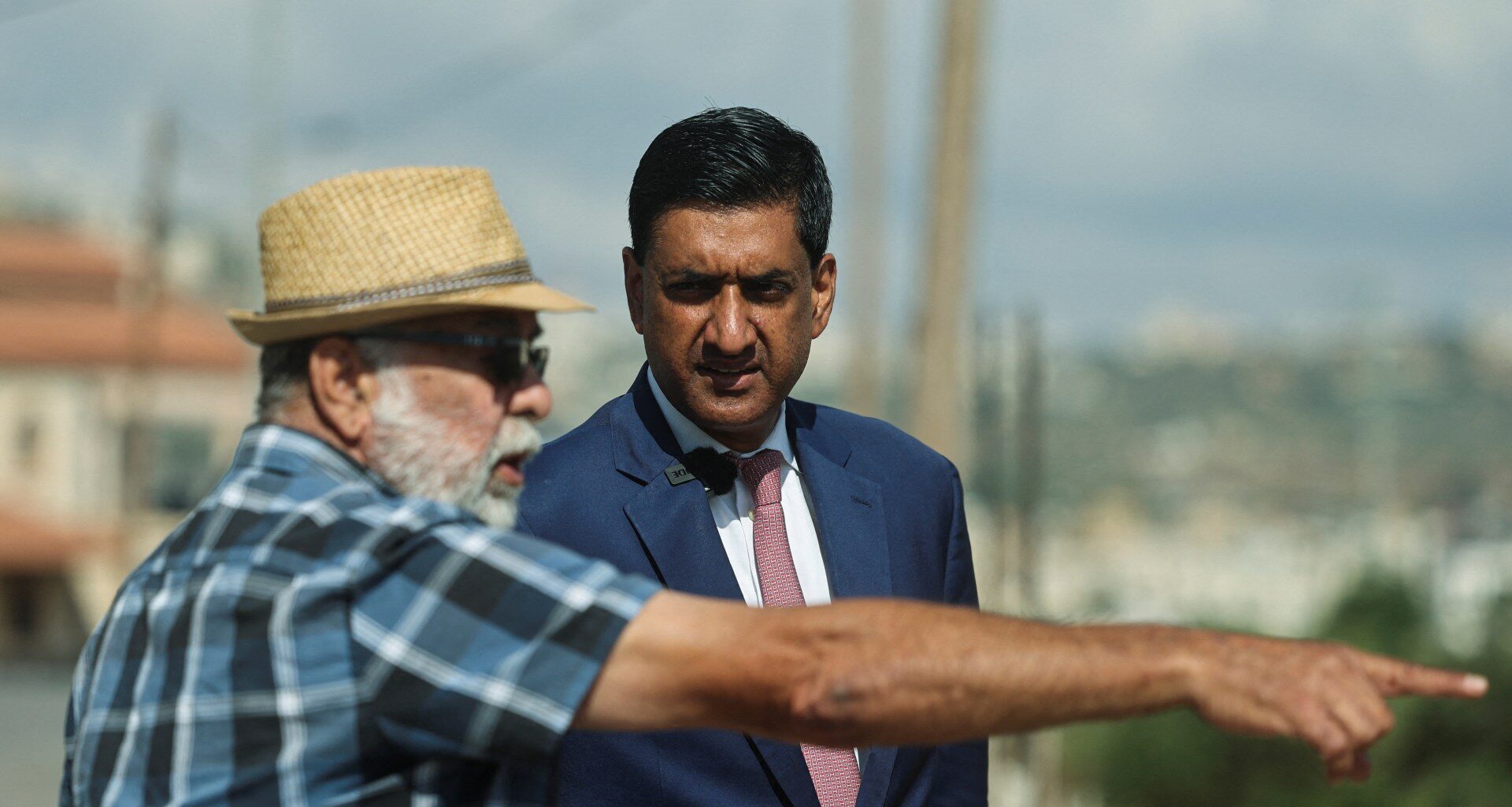 US lawmaker slams Israeli army after settlers detain him on Palestine trip | Israel-Palestine conflict News