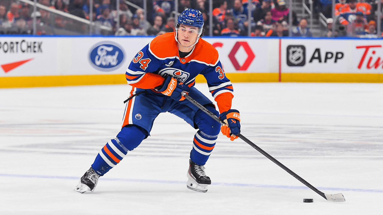 Dach hopes to impress Oilers, Babcock after new 2-year contract