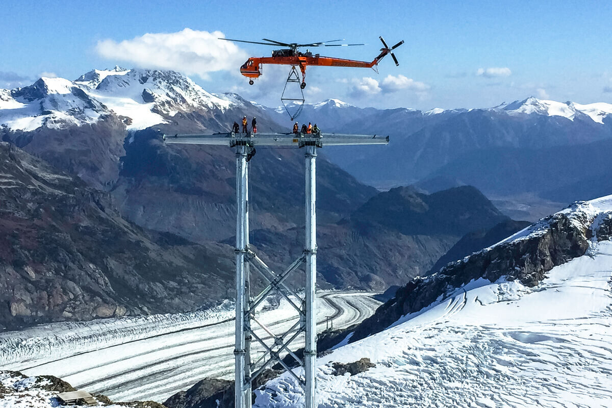 A%20helicopter%20support%20worker%20atop%20a%20tall%20transmission%20tower%20in%20Northern%20B%2EC%2E