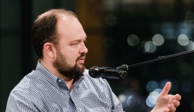 Ross Douthat joins ‘60 Minutes’ as CBS races to rebuild the show