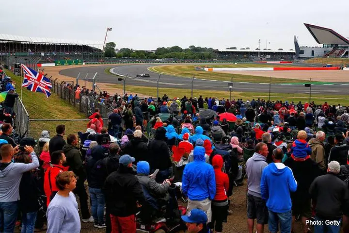 silverstone british grand prix fans