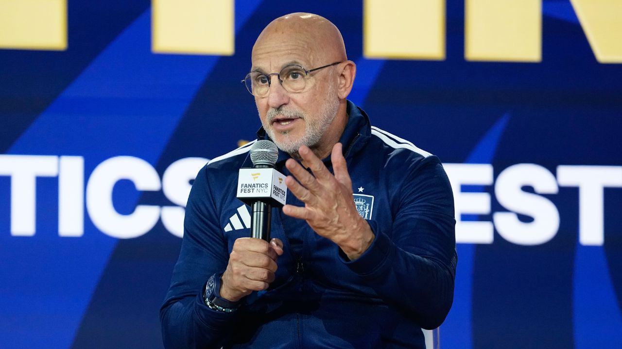 Spain coach: Argentina's conduct after World Cup final was 'unacceptable'