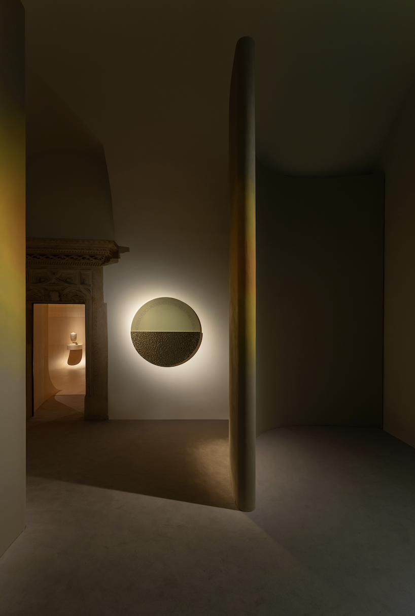 spatial foldings at the antiquity exhibition designed by narchitektura 4