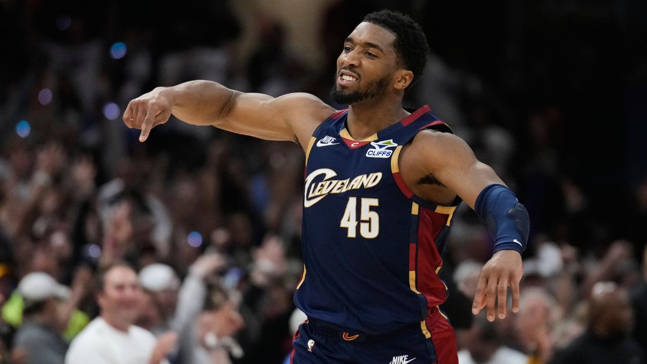 Donovan Mitchell signs four-year, $273M extension with Cavaliers