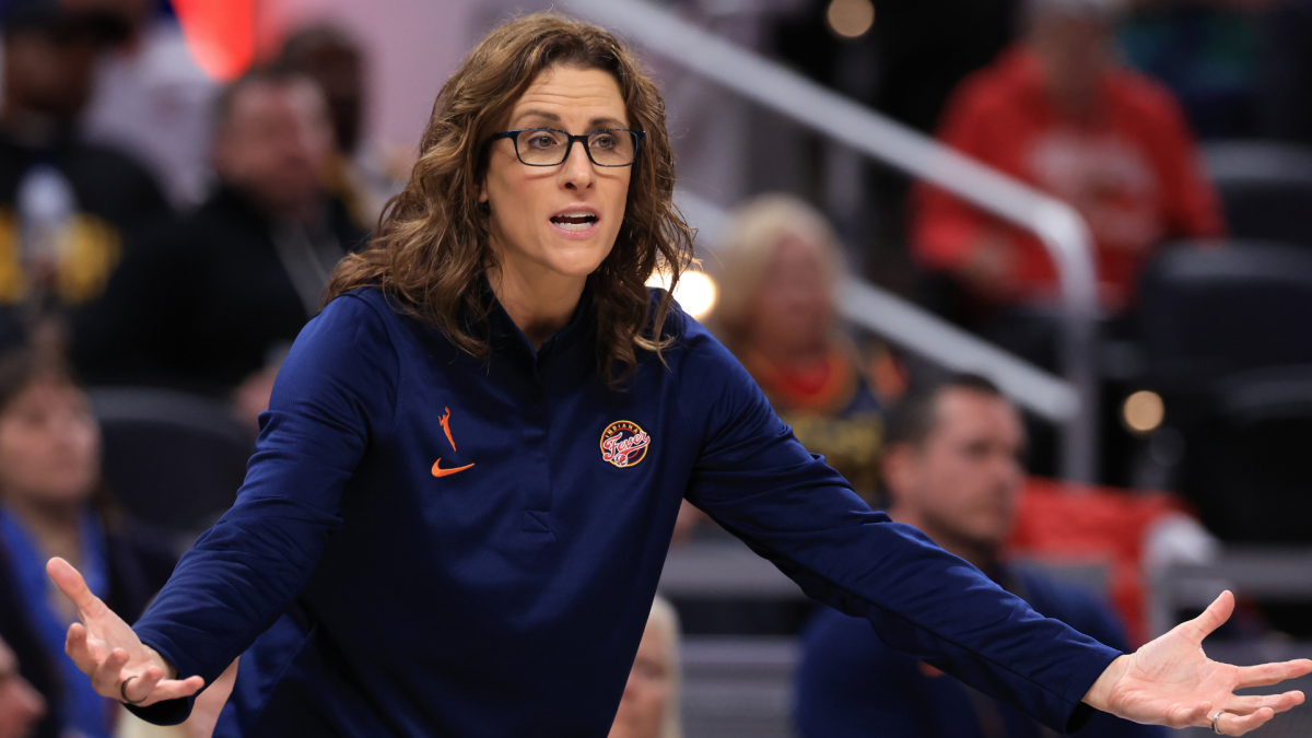 Fever coach condemns 'absolutely unacceptable' online harassment of Alyssa Thomas after Caitlin Clark foul