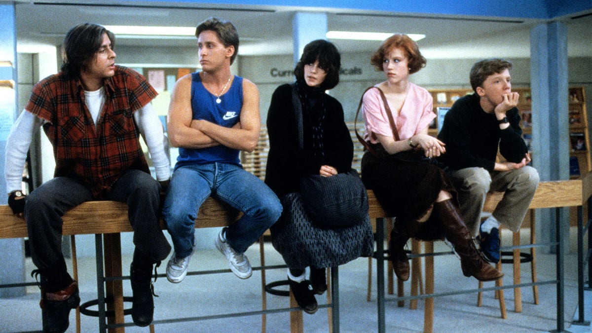 THE BREAKFAST CLUB, Judd Nelson, Emilio Estevez, Ally Sheedy, Molly Ringwald, Anthony Michael Hall, 1985. ©Universal Pictures/Courtesy Everett Collection