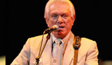 Canadian Country Star, Tommy Hunter, Dies at 89