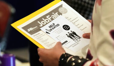 America In Focus: consumers still gloomy about economy; US hiring falls in June
