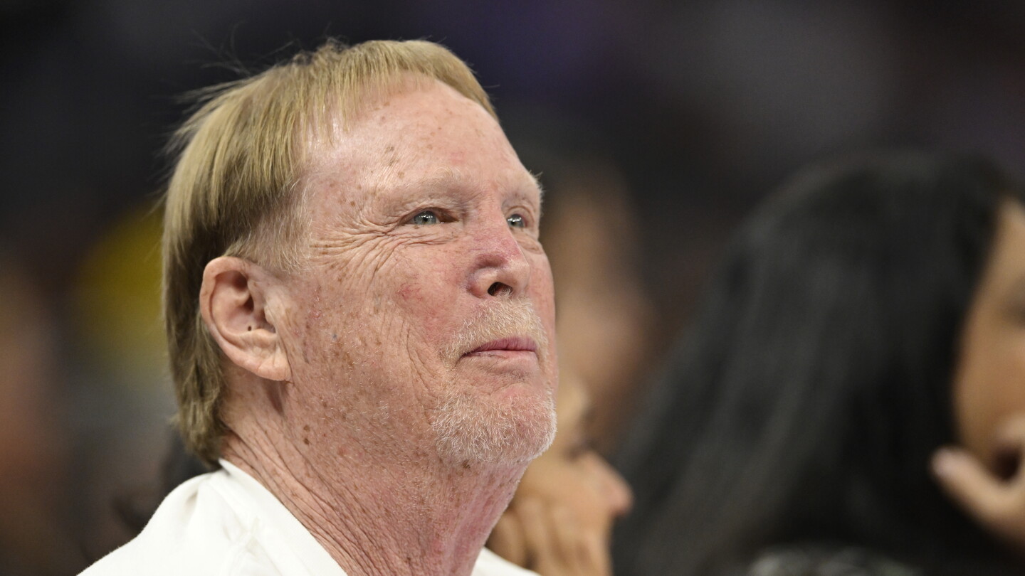 Raiders owner Mark Davis is committed to grass "for safety purposes"