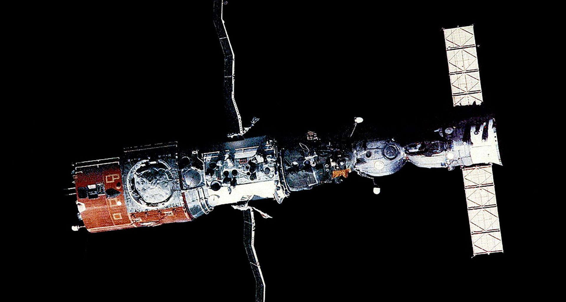 On this day in space! July 29, 1982: Soviet Salyut 6 space station falls to Earth