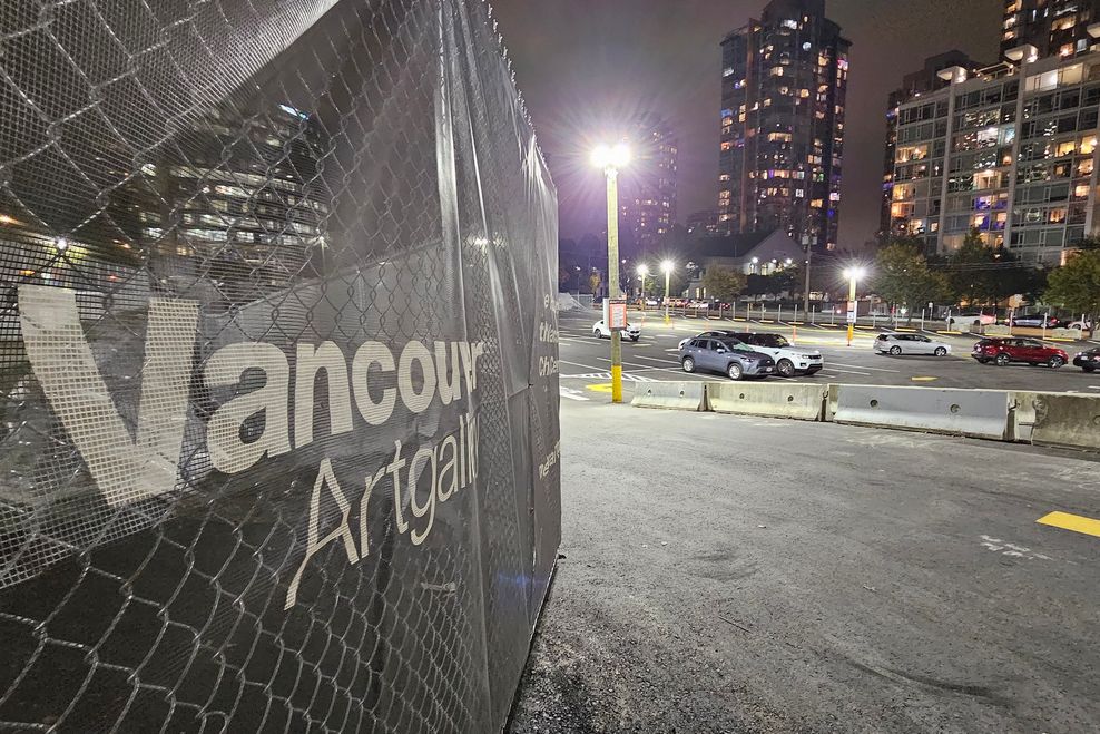 vancouver art gallery construction site parking lot