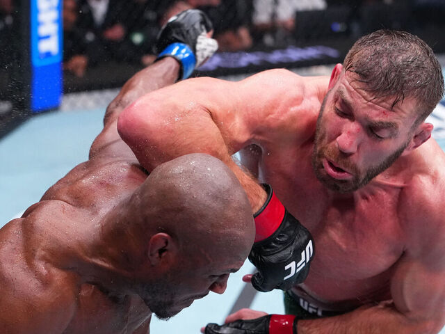 Du Plessis dominates Usman in UFC OKC main event
