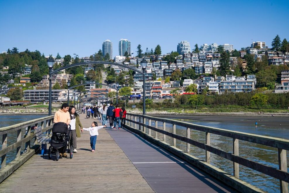 white rock pier