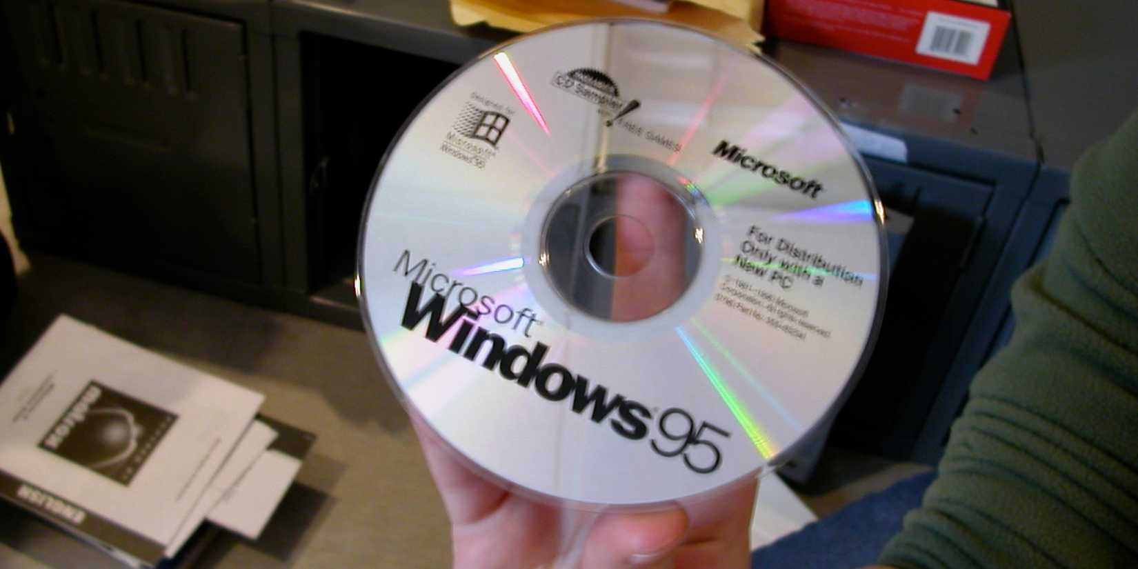 windows-95-compact-disc