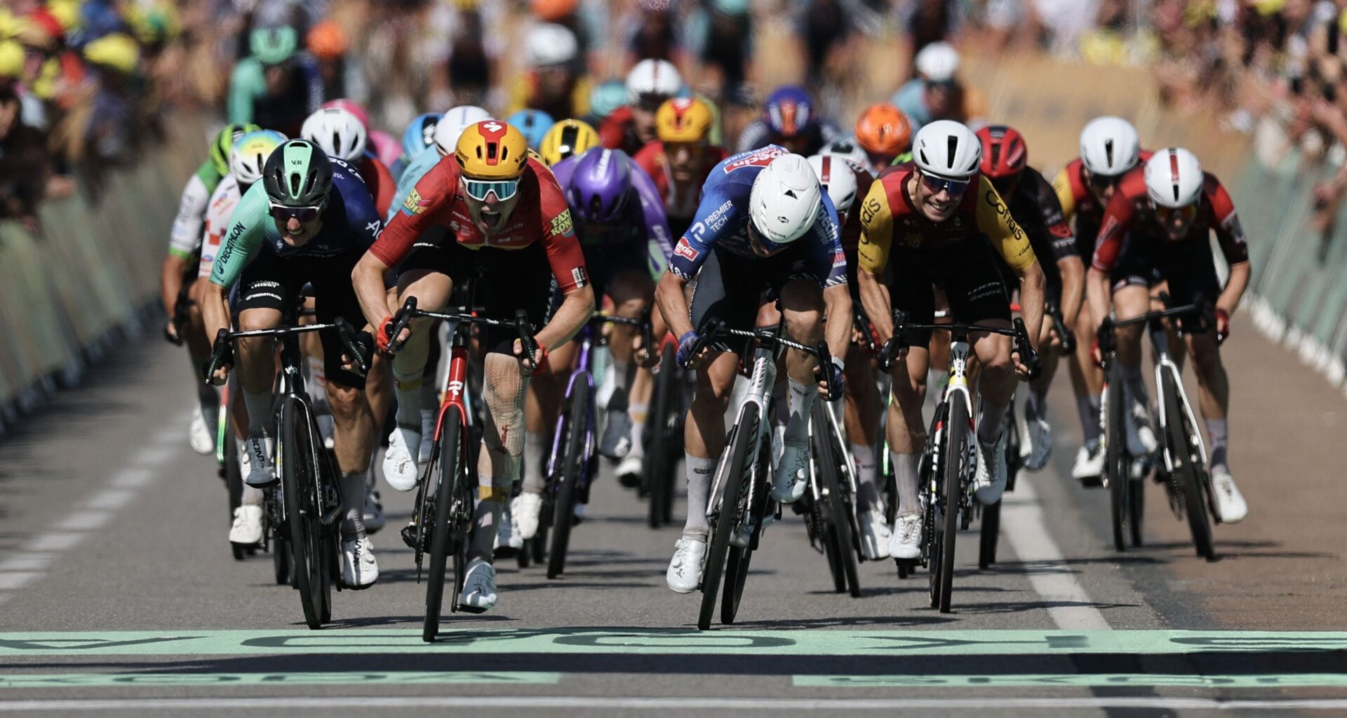Tour de France stage 12 LIVE: Sprinters prepare for what could be the final bunch sprint of the race