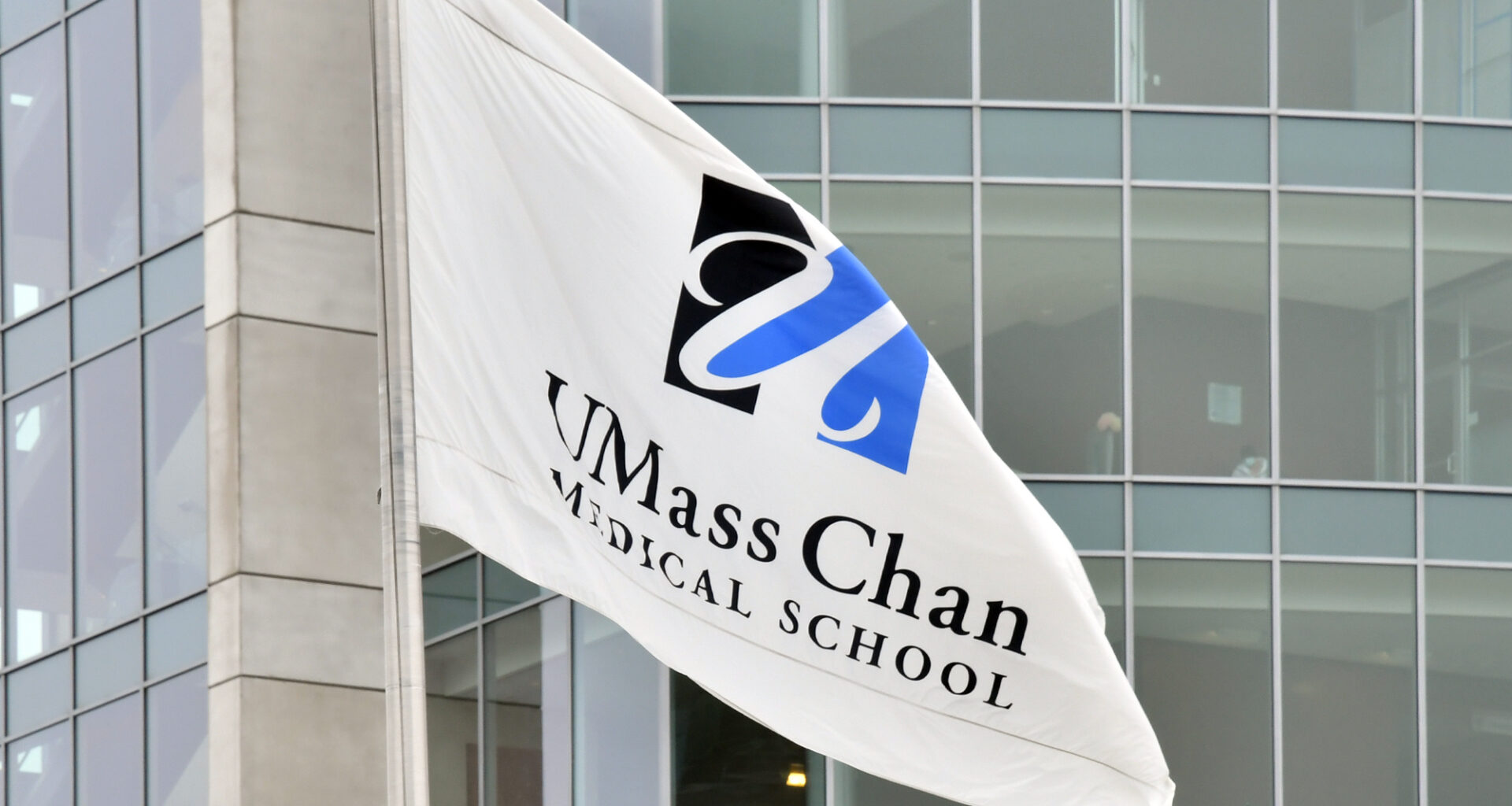 Massachusetts pension fund nears $130B, as payouts top $300K