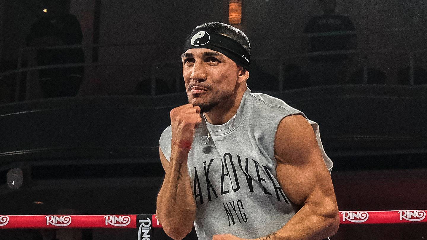 Rolly Romero Reveals Teofimo Lopez's Life-Changing Gesture Years Before Title Fight Bout