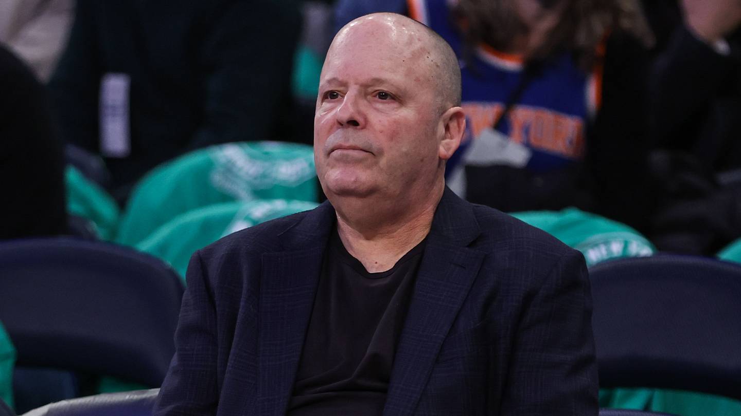 Mar 17, 2026; New York, New York, USA;  New York Knicks President Leon Rose watches pre-game warmups prior to the game against the Indiana Pacers at Madison Square Garden. Mandatory Credit: Wendell Cruz-Imagn Images