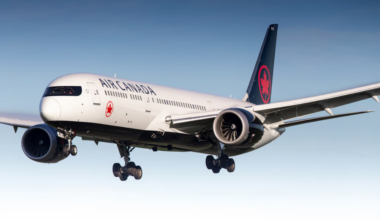 Two Air Canada workers arrested in alleged drug trafficking conspiracy