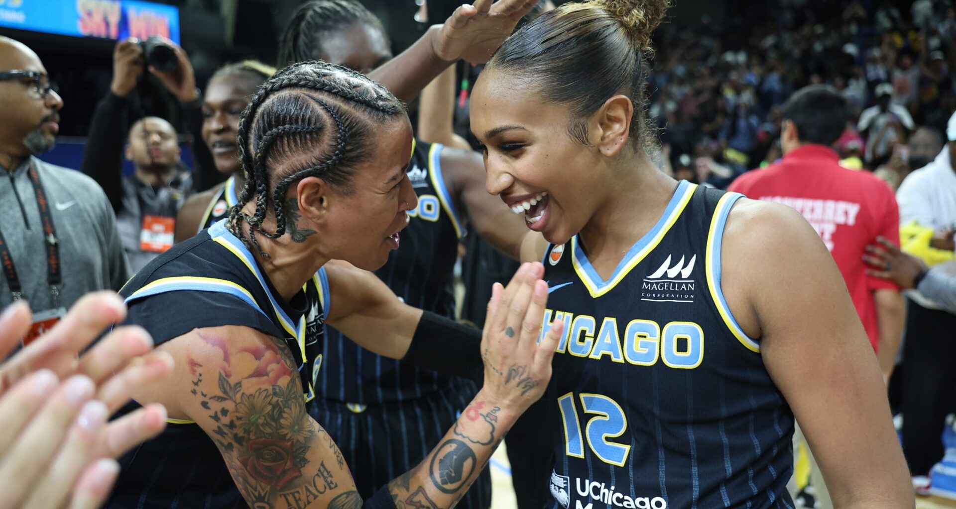 Recap: Sydney Taylor’s Buzzer-Beater Lifts Sky Over Aces, 84-83