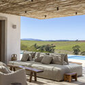 © Denilson Machado / Estúdio MCA Damata House / Melina Romano - Interior Photography, Living Room, Chair