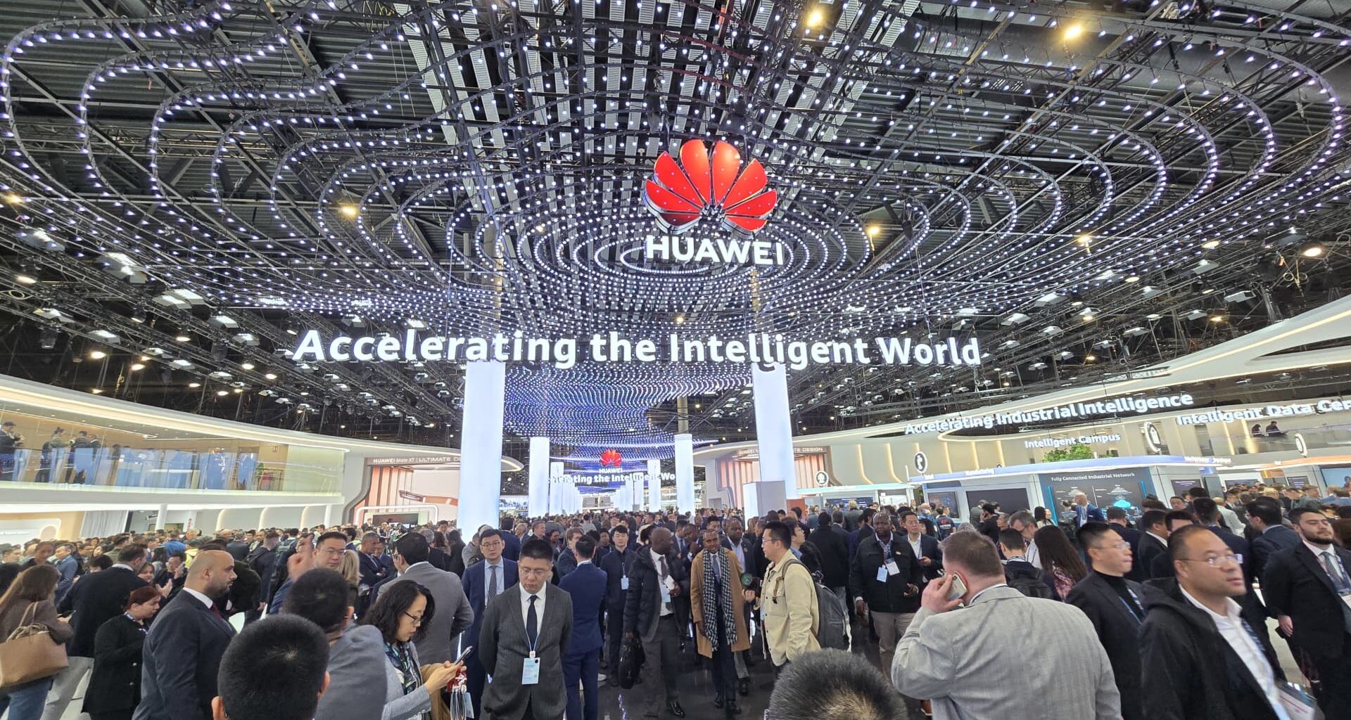 HP partners with blacklisted Huawei for licensing Chinese firm's WiFi tech
