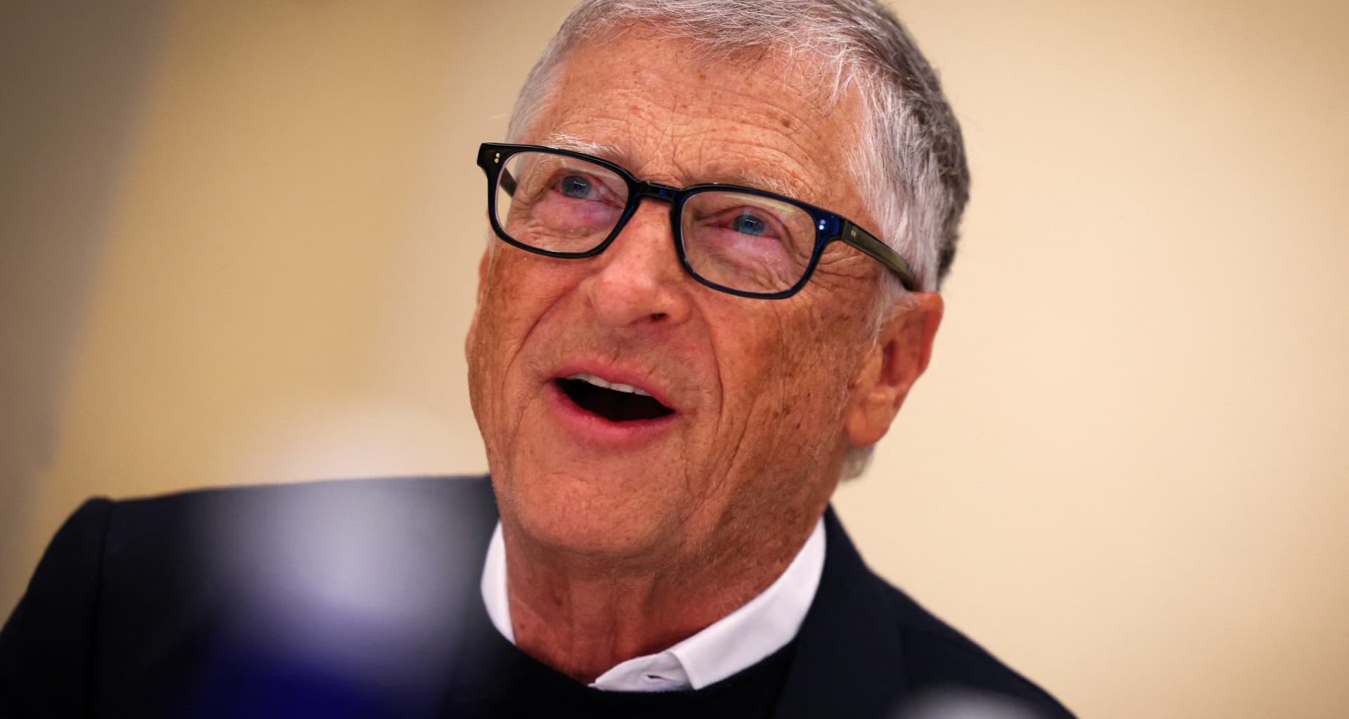 Bill Gates warns of economic upheaval from AI