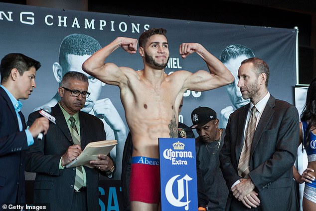 Former boxer Prichard Colon has died at the age of 33, his family have announced