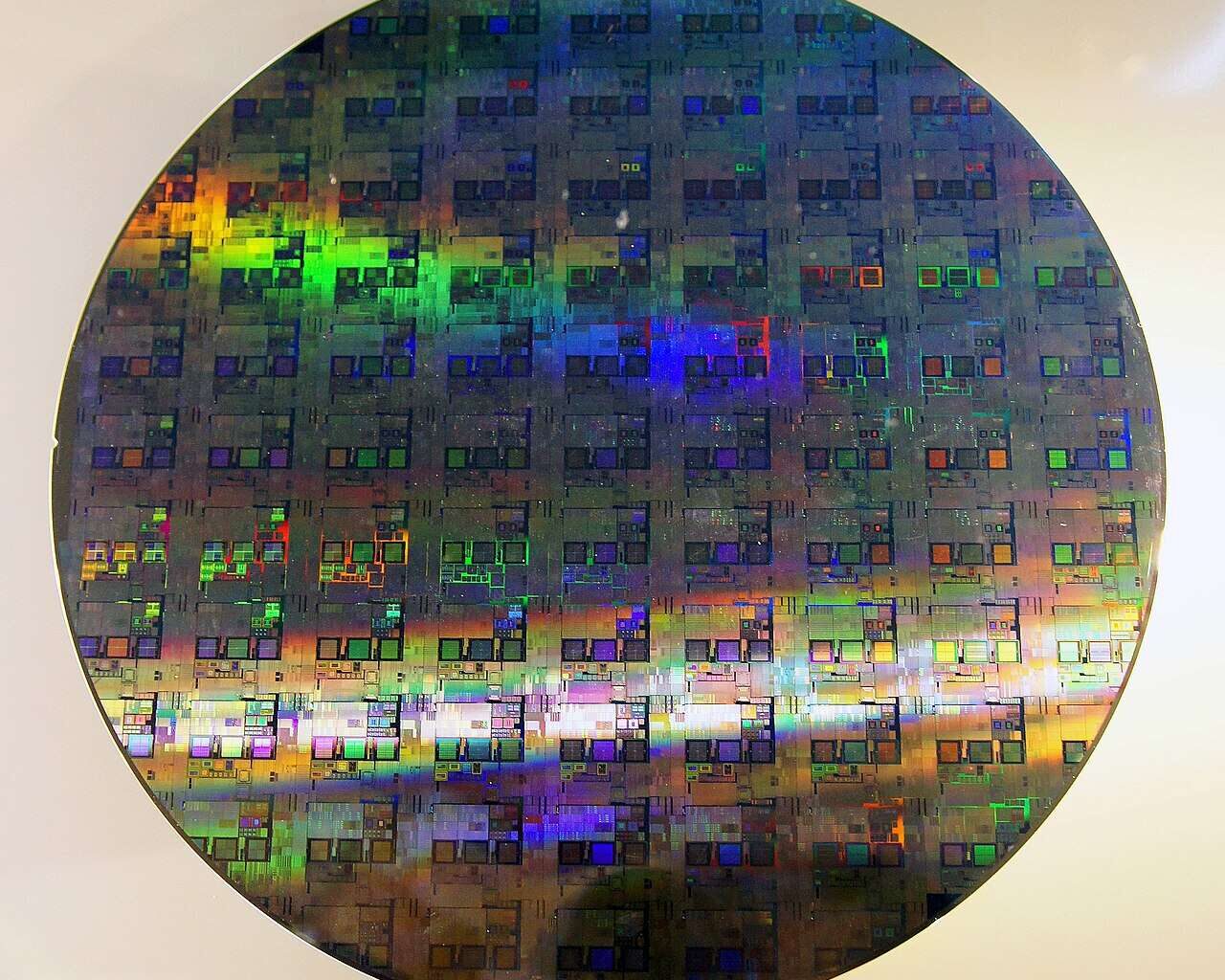 China AI models split Silicon Valley and the White House