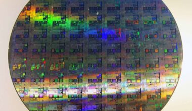 China AI models split Silicon Valley and the White House