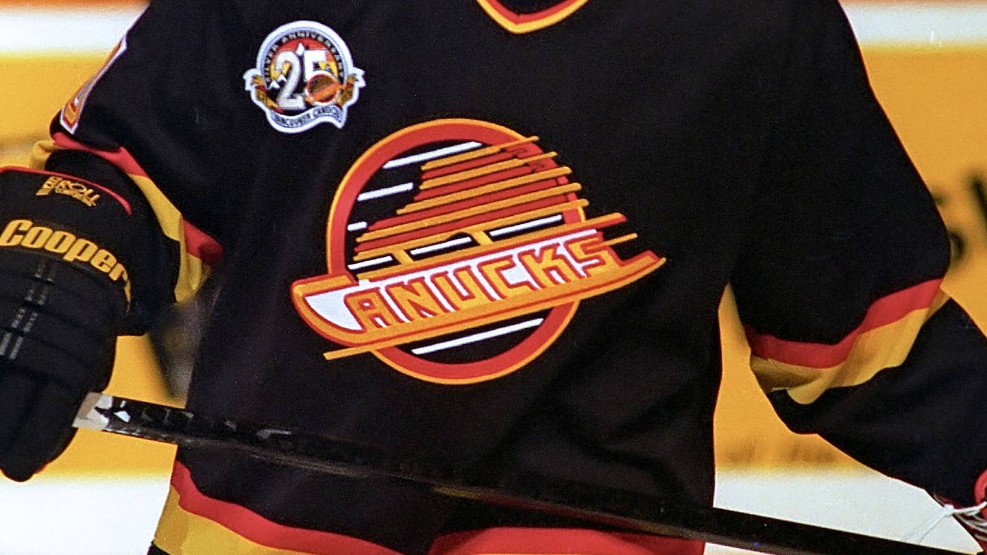 Vancouver Canucks skate jersey