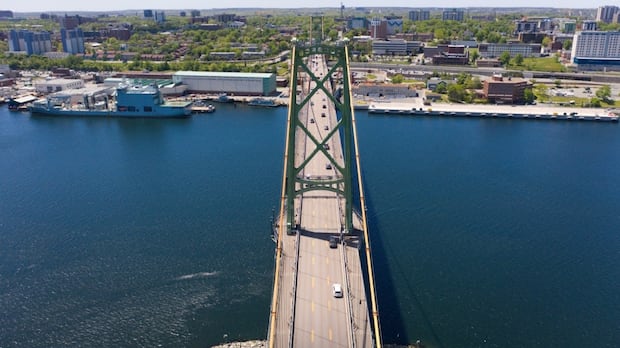 Angus L. Macdonald Bridge to close for community events, maintenance in August