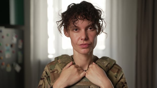 On Ukraine's front lines, female soldiers testing Canadian-designed body armour