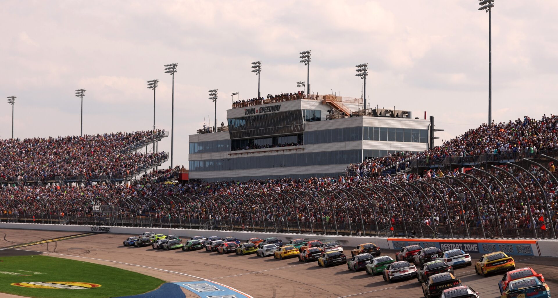 general view racing NASCAR Cup Series Iowa