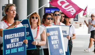 240 WestJet flight attendants picket in Winnipeg – Winnipeg Free Press