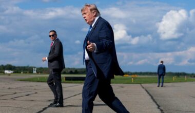 Trump criticised for taking day off to play golf tournament – then bragging about his 'talent'