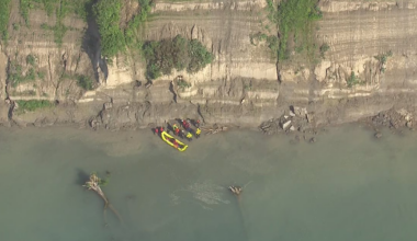 Scarborough Bluffs rescue: man stuck on cliff for 24 hours