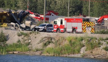 One man found dead after mid-air plane collision in Chilliwack, B.C.