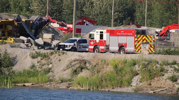 One man found dead after mid-air plane collision in Chilliwack, B.C.