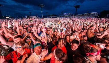Last-minute transparent bag rule sparks backlash ahead of ÎleSoniq music festival