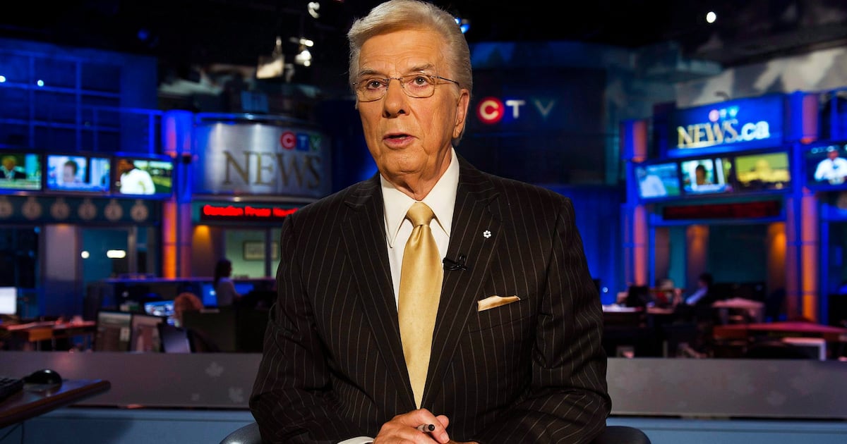 Lloyd Robertson: Former CTV News anchor dies at 92